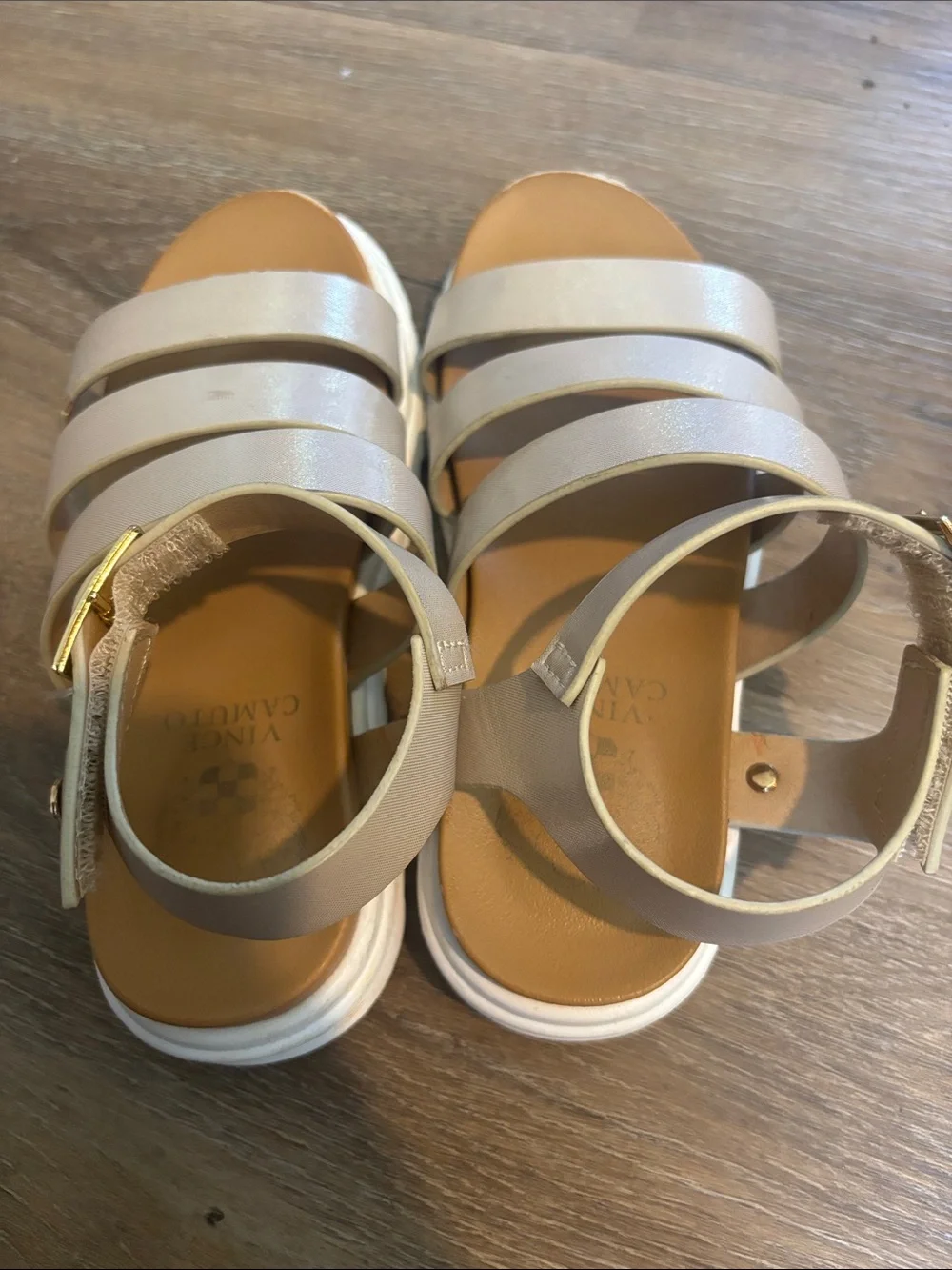 Vince Camuto shimmer champagne